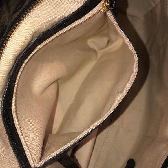 BRAHMIN Black Croc Leather Shoulder Bag With Adjustable Crossbody Strap - Picture 17 of 17